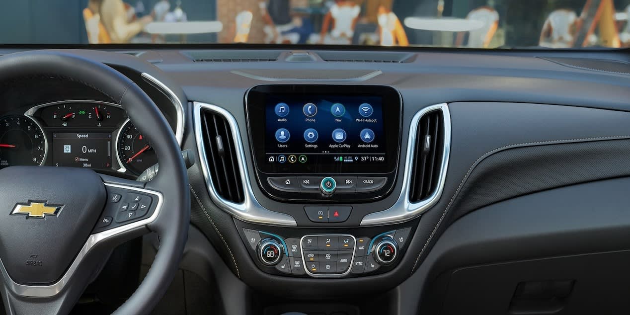 2025 Chevrolet Equinox Front Dash