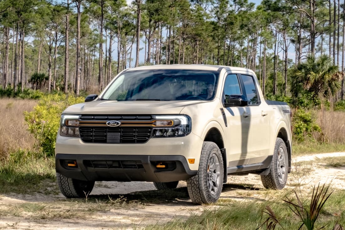 2024-ford-maverick-exterior