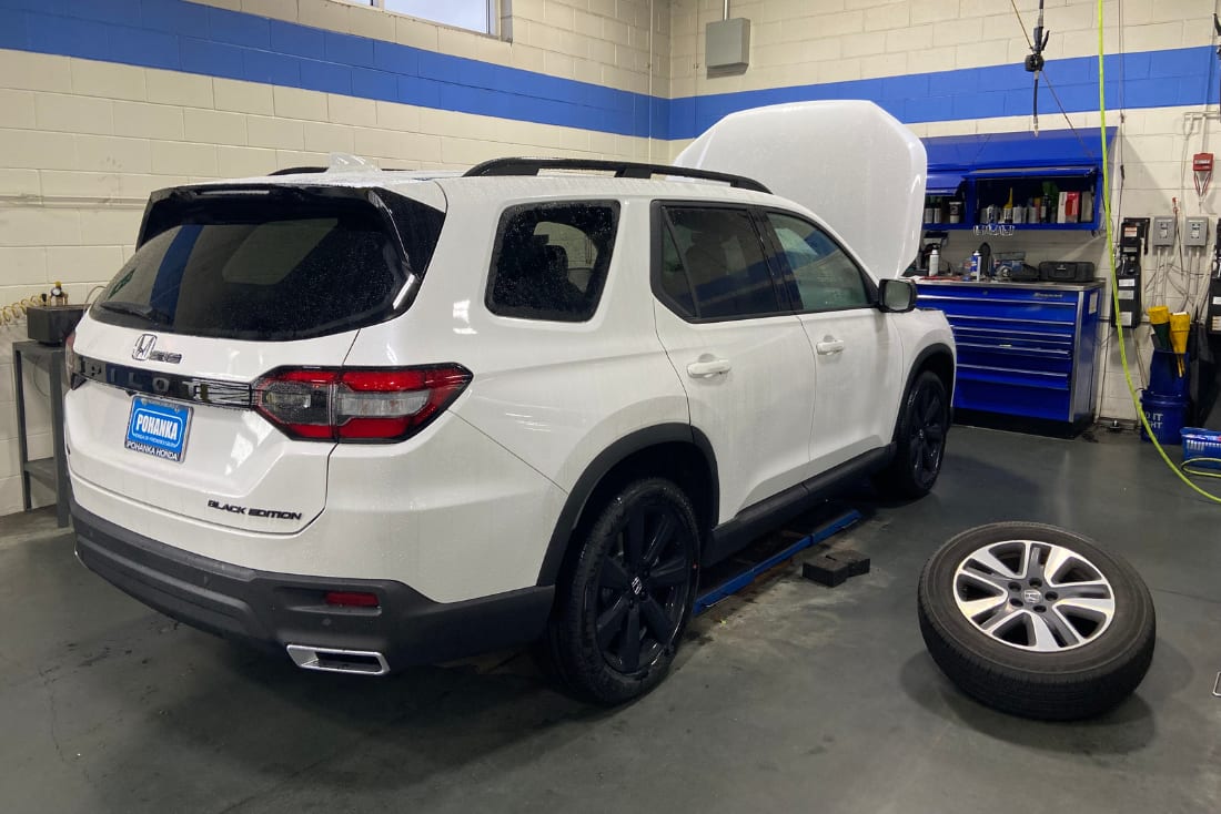 tire-change-honda-service-and-parts-near-warrenton-va