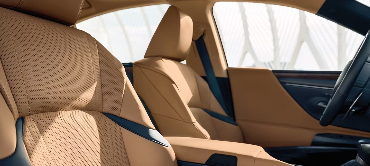 2025 Lexus ES 350 Seats