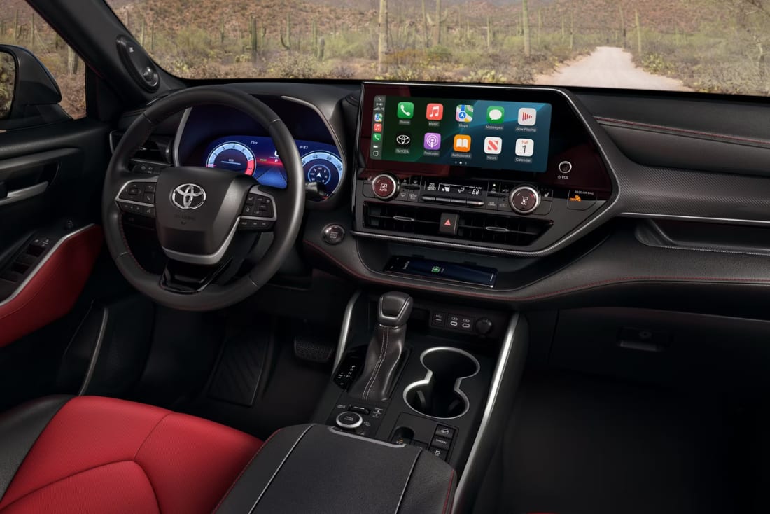 2025-toyota-highlander-interior-tech