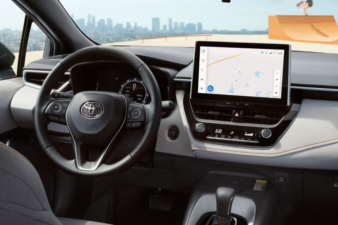 2025-toyota-corolla-interior-tech