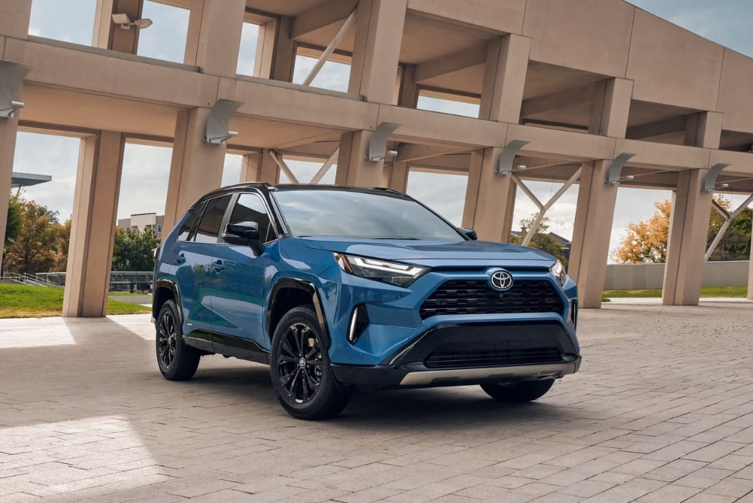 2025-toyota-rav4-front-exterior