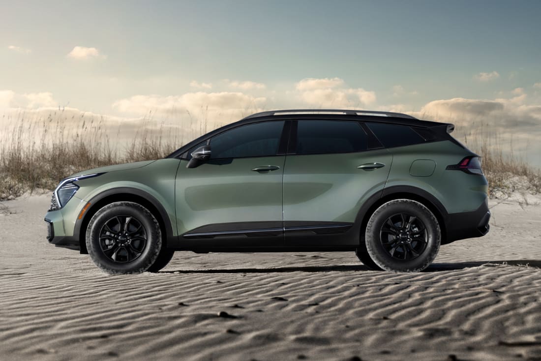 2025-kia-sportage-front-exterior