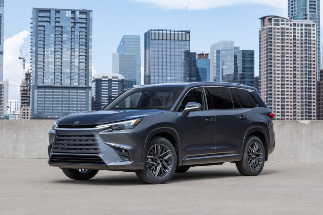 2025-lexus-tx-front-exterior