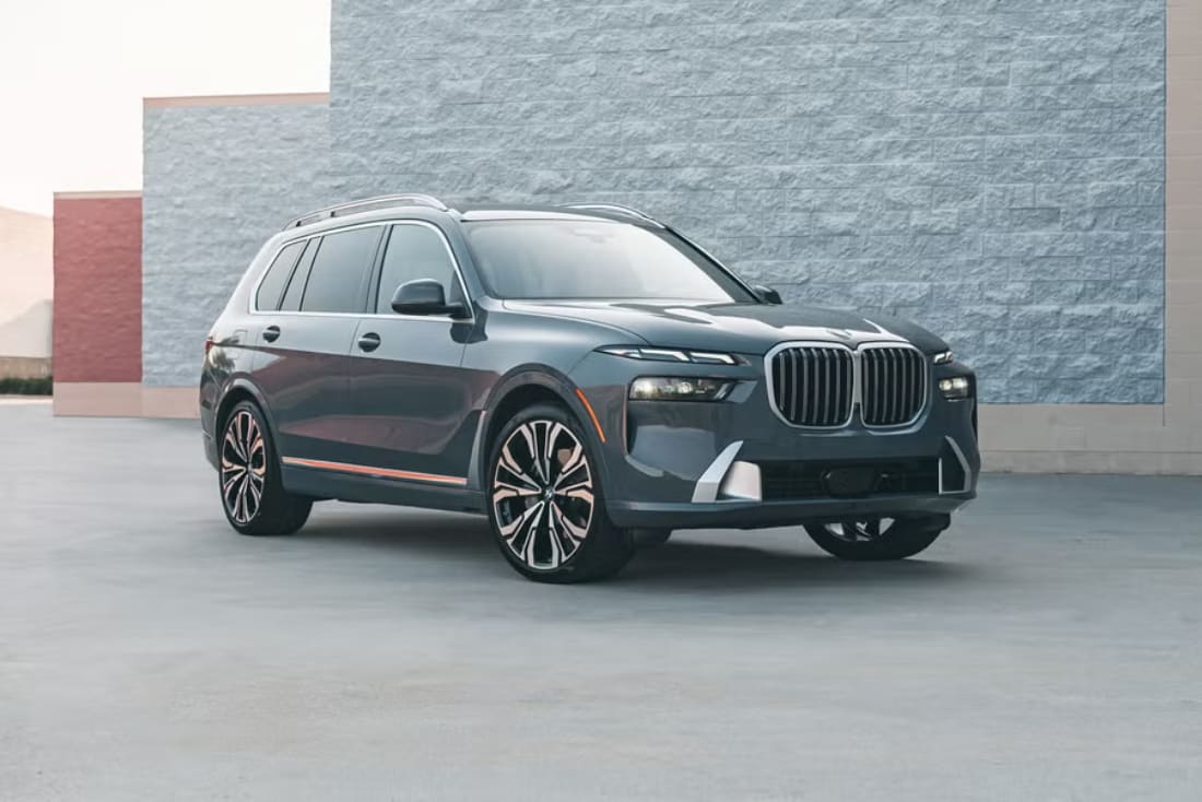 2025-bmw-x7-front-exterior