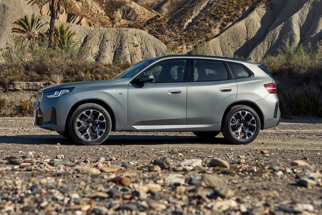 2025-bmw-x3-exterior-front