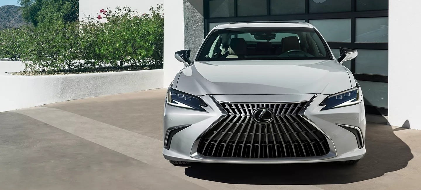 2025 Lexus ES 350 Base Overview near Alexandria, VA