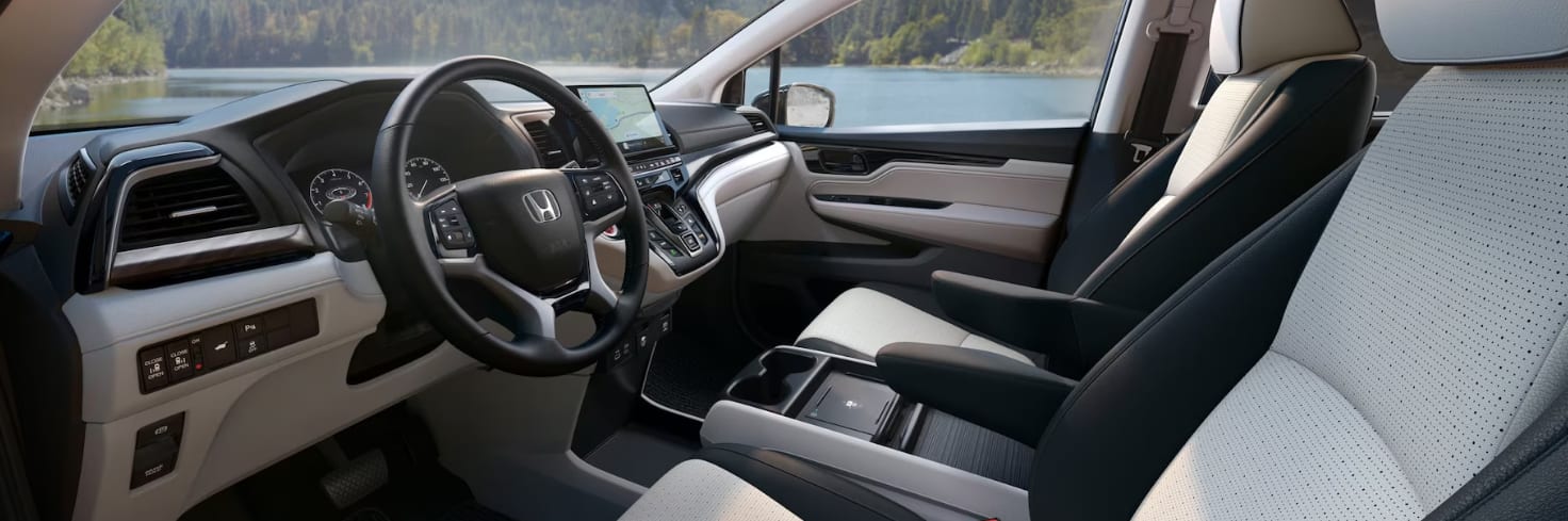 2025 Honda Odyssey Front Row