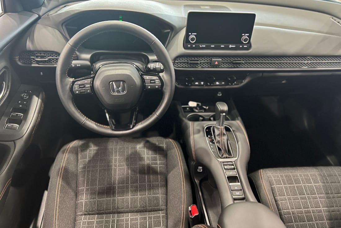 2025-honda-hrv-interior-seat