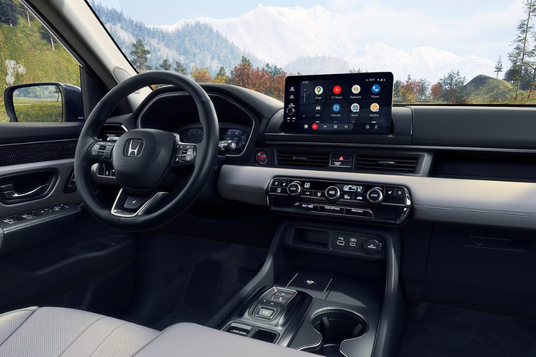 2025-honda-pilot-interior-technology-hot