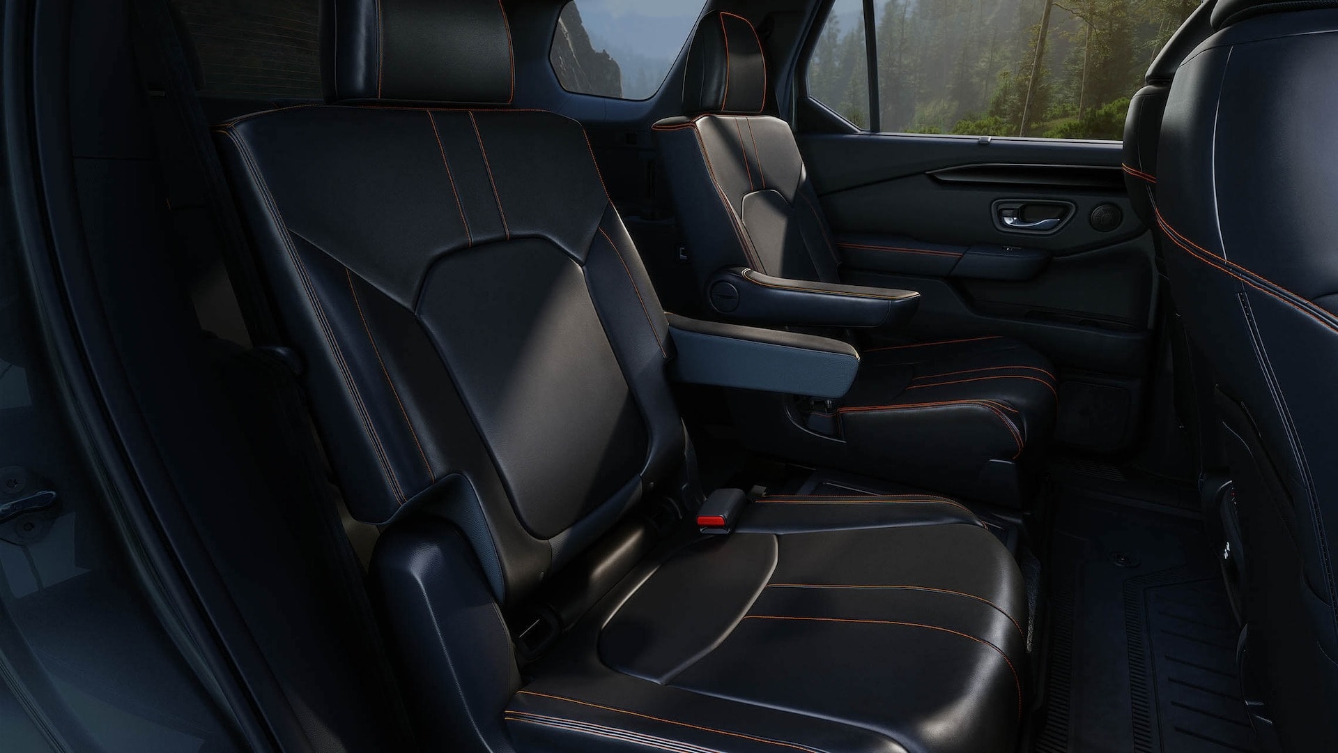 2025 Honda Pilot Second-Row Captain's Chairs