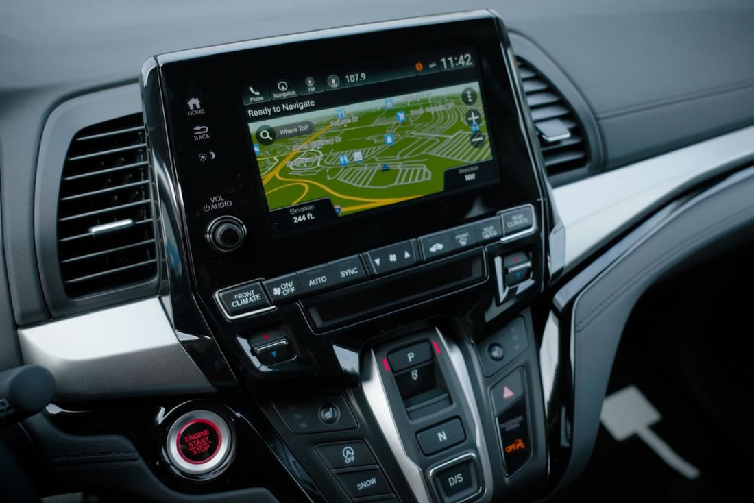 2025-honda-odyssey-interior-screen-hof