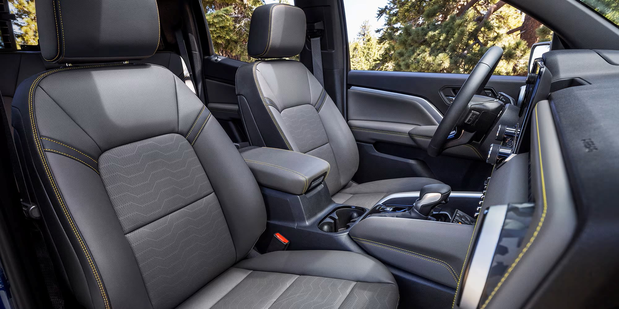 2025 Chevrolet Colorado Seating