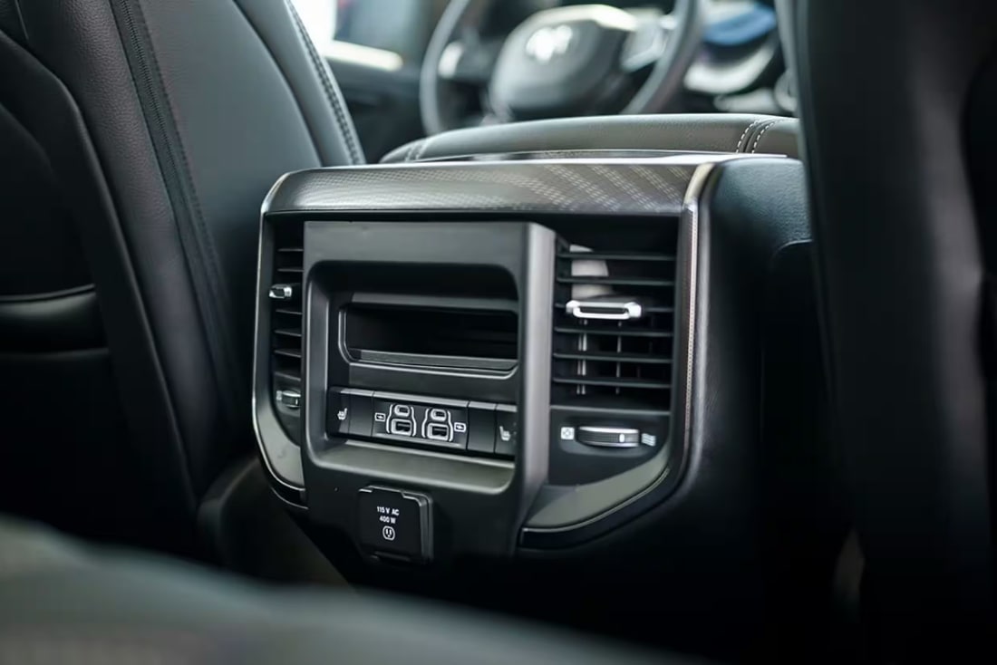 2025 Ram 1500 Interior Rear Seat Vents