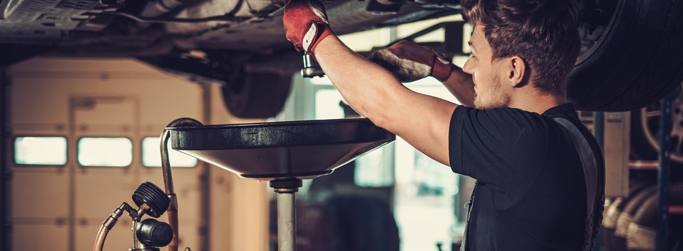 Auto Repair, Maintenance, and Service Department Waterford MI - Oil Change 3 Banner PgDqns