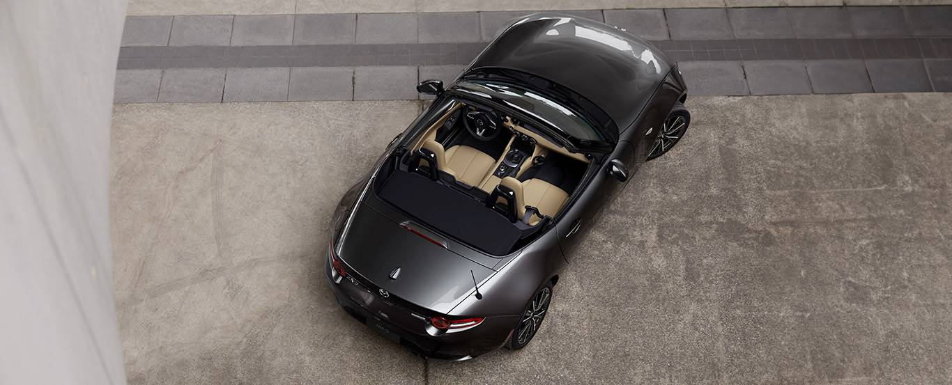 Mazda Miata vs. Miata RF: Differences Between Soft-Top and Retractable ...