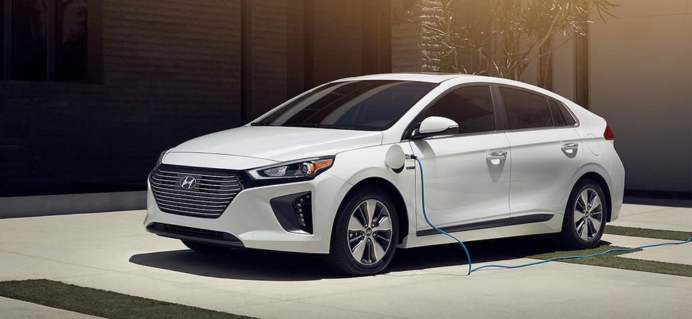 Difference Between 2018 Hyundai Ioniq Hybrid Vs Ioniq Plug In Hybrid