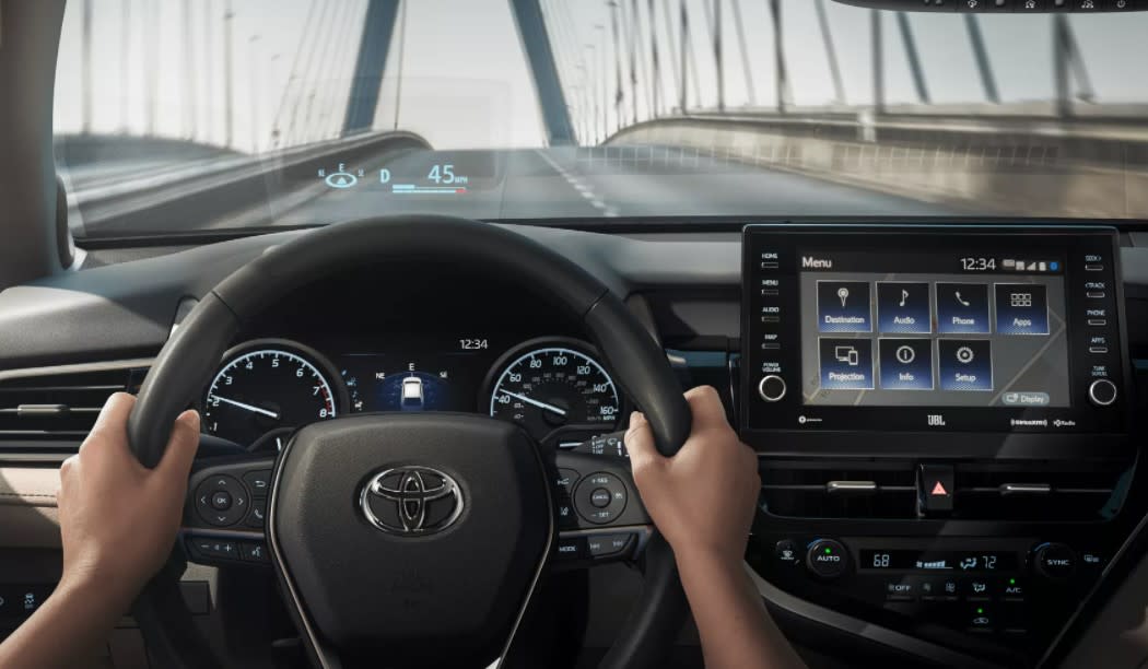 toyota camry se 2022 pictures