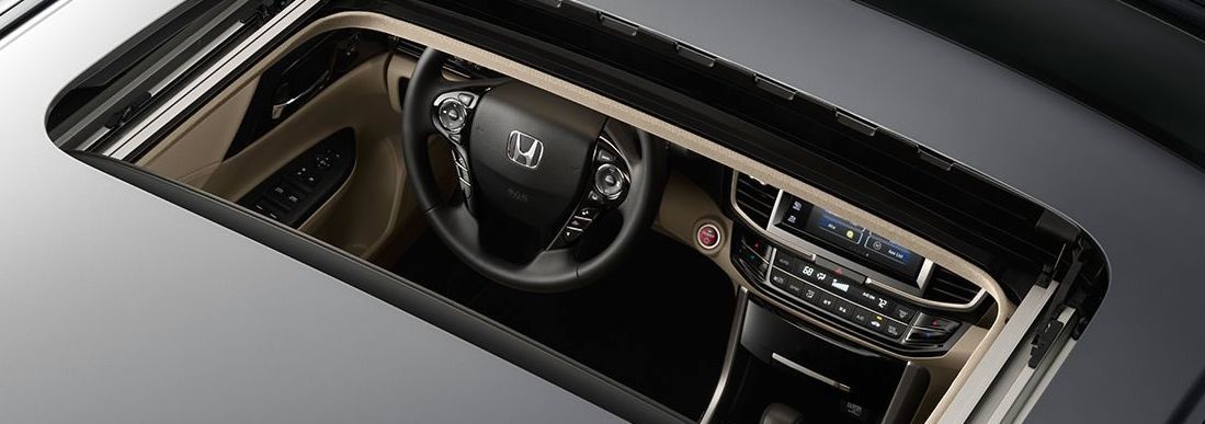 Honda Accord Hybrid One-Touch Power Moonroof