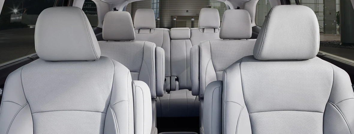 La cabina tiene capacidad para siete u ocho pasajeros. 