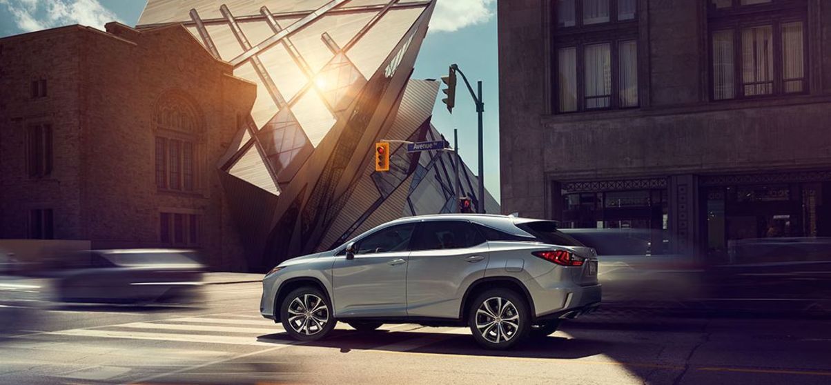 2017 Lexus RX 350 vs 2017 Buick Envision in Chantilly, VA