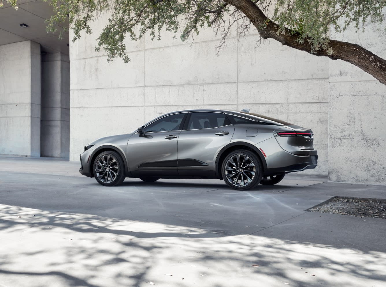 2024 Toyota Crown Review Specs, Price, And More!