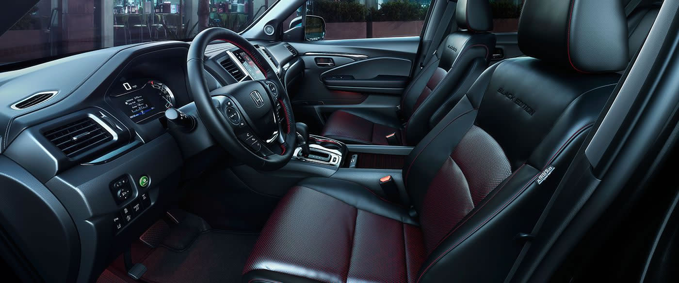 Front Seats in the 2019 Honda Ridgeline