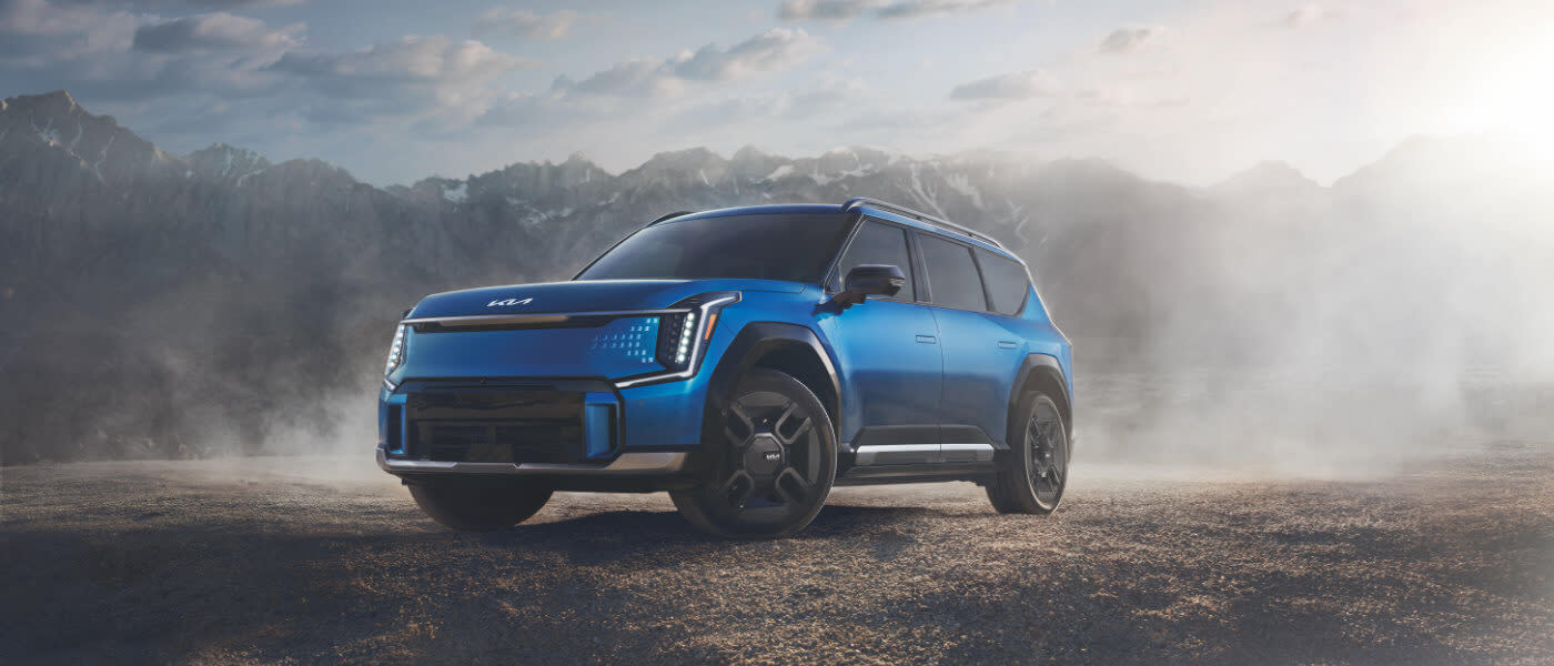 2024 Kia EV9 parked in mountain fog