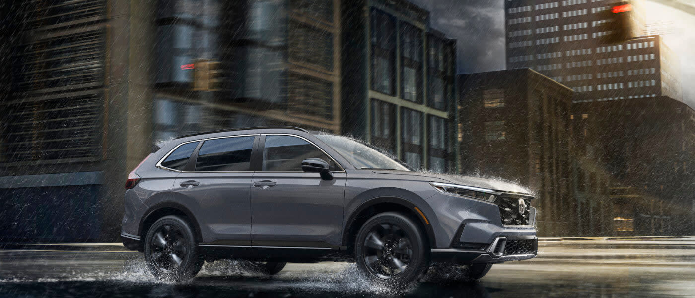 2025 Honda CR-V Exterior City In Rain
