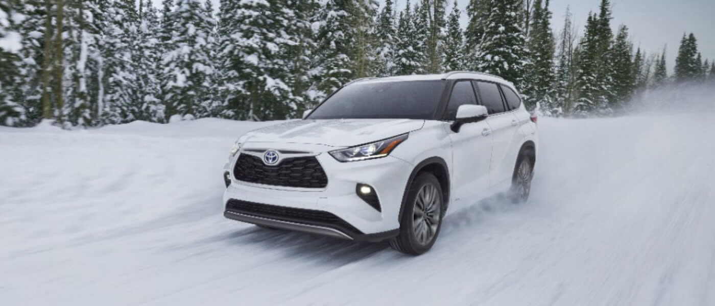 2024 Toyota Highlander Review | Color Options & Interior Design