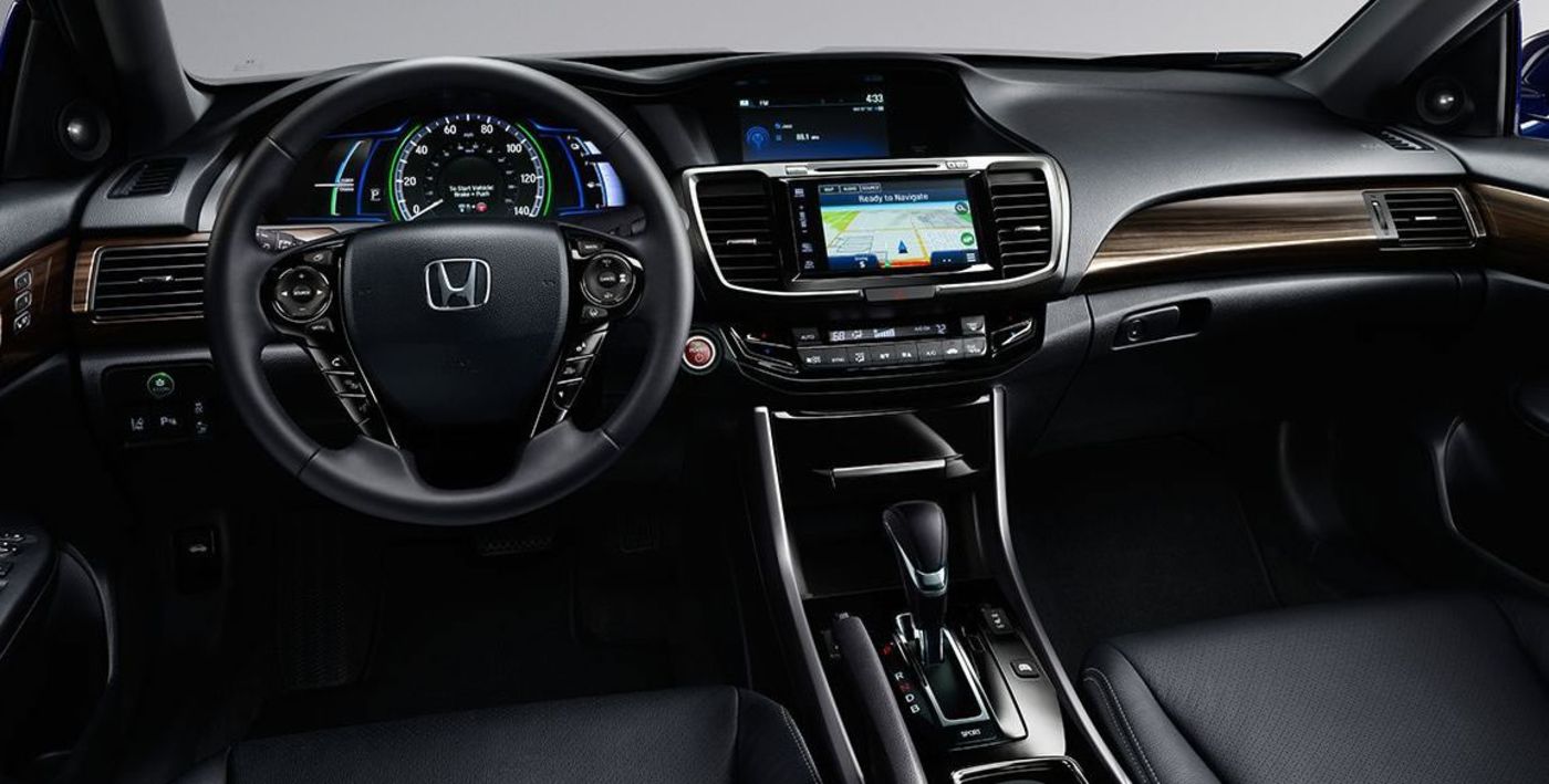 The Accord Hybrid is Well-Equipped