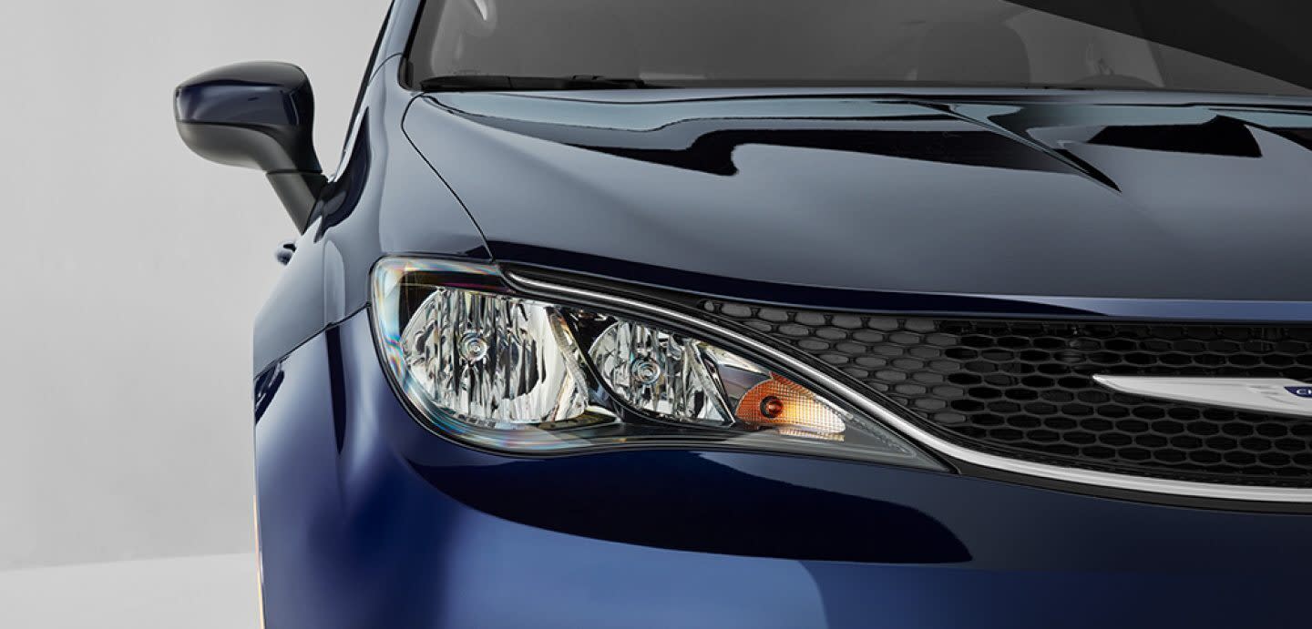 Exterior Details on the 2020 Chrysler Voyager Exterior Details on the 2020 Chrysler Voyager