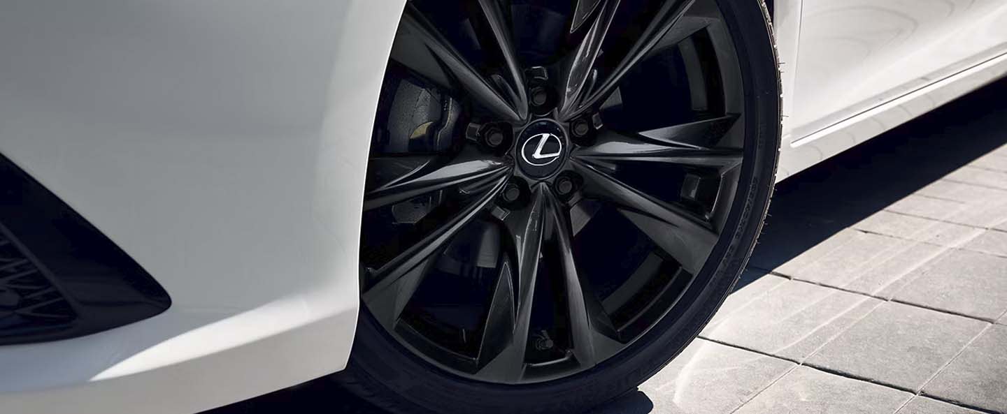 2025 Lexus ES