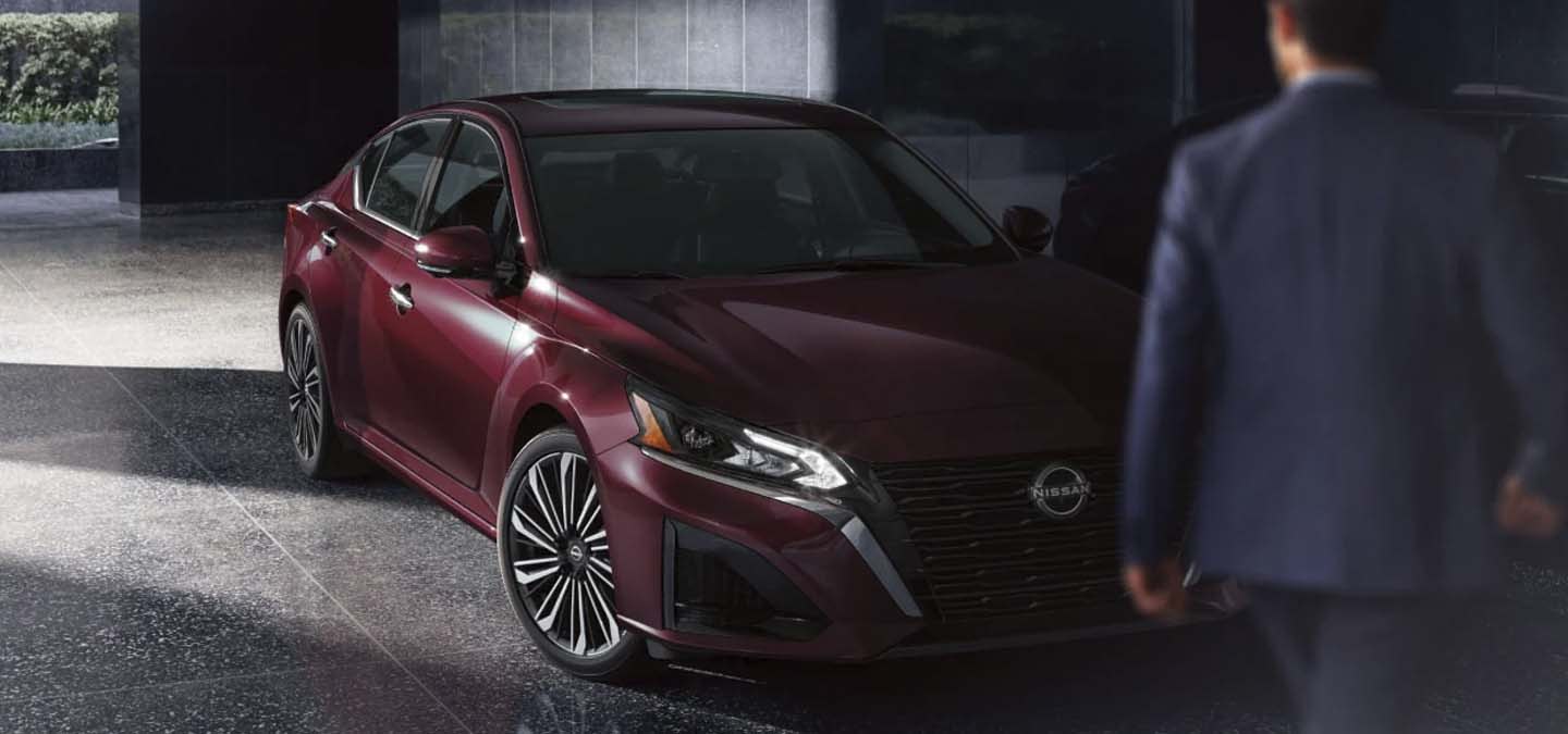 2025 Nissan Altima Image 3