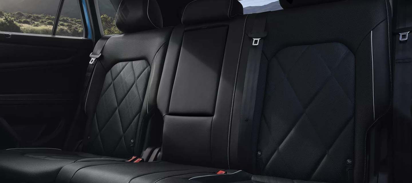 2025 Volkswagen Atlas Cross Sport image 6