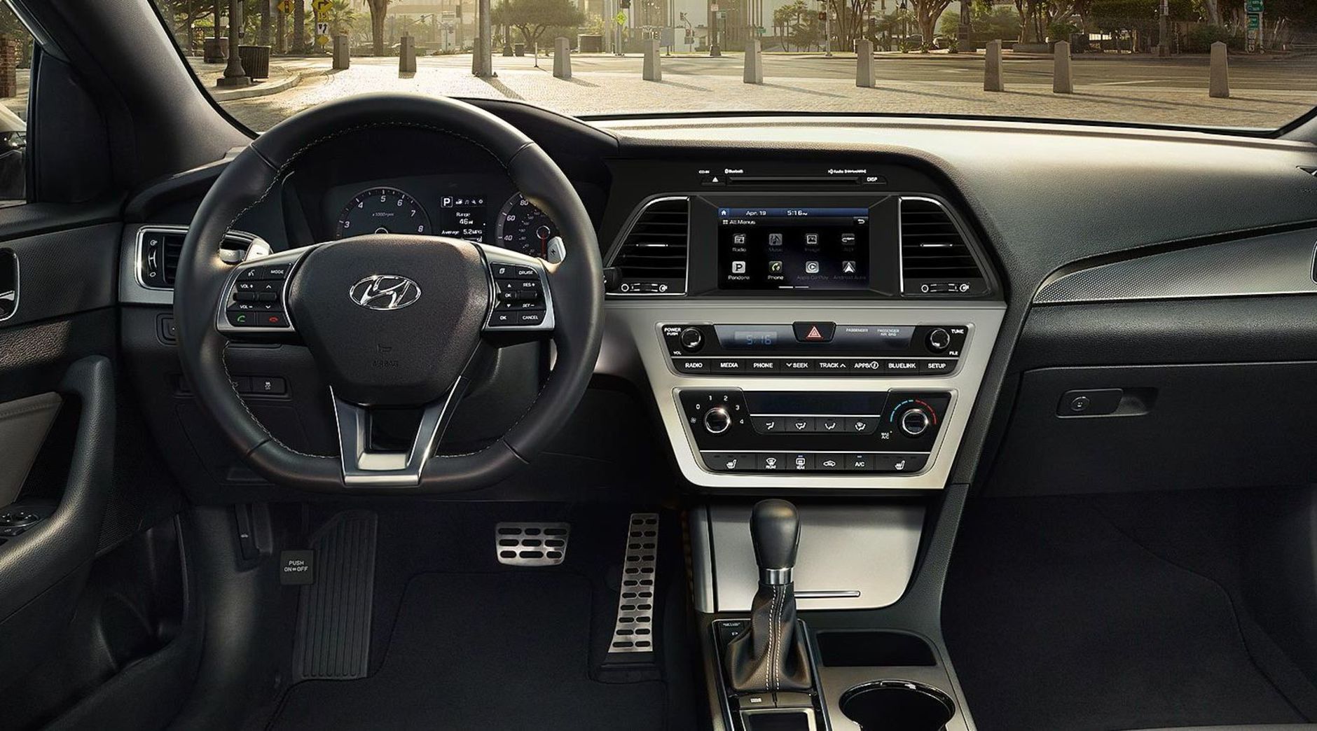 Hyundai Sonata: Interior overview Hyundai Sonata: Interior overview