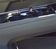 2025 Atlas Cross Sport