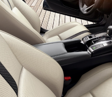 LEATHER-TRIMMED INTERIOR