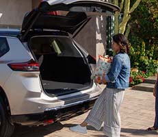 motion activated liftgate