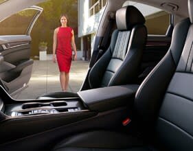 SPACIOUS INTERIOR