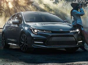 leather-wrapped steering wheel