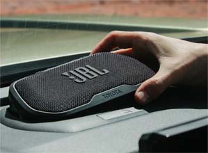 10-speaker jbl premium audio with removable speaker