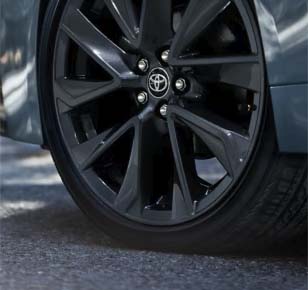 18-ingraphite-colored alloy wheels