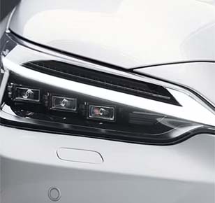 three rowstwo captain s chairsone extraordinary space