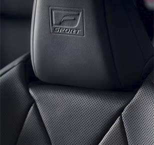 three rowstwo captain s chairsone extraordinary space