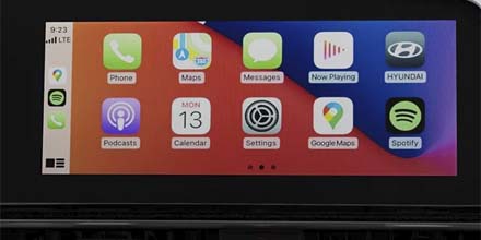Apple CarPlay and Android Auto
