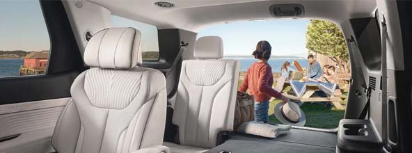 3rd-row power-folding seat