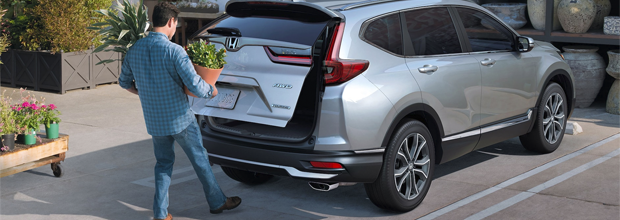 Hands-Free Access Power Liftgate