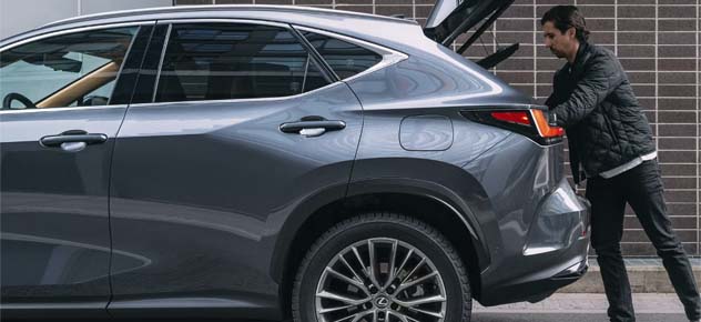 power rear door with kick sensor